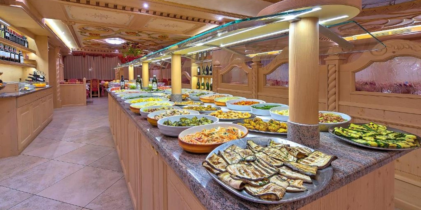 Hotel MADONNA DELLE NEVI****