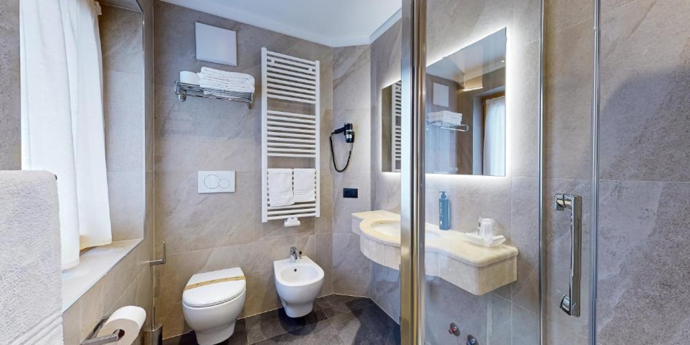 Hotel MADONNA DELLE NEVI****