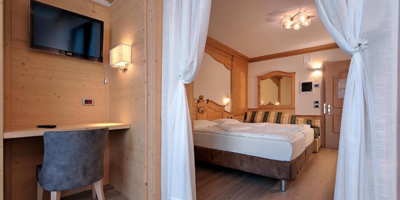 Hotel MADONNA DELLE NEVI****